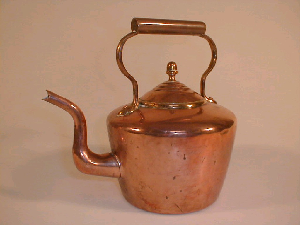 Appraisal: A thC copper kettle with an acorn finial high