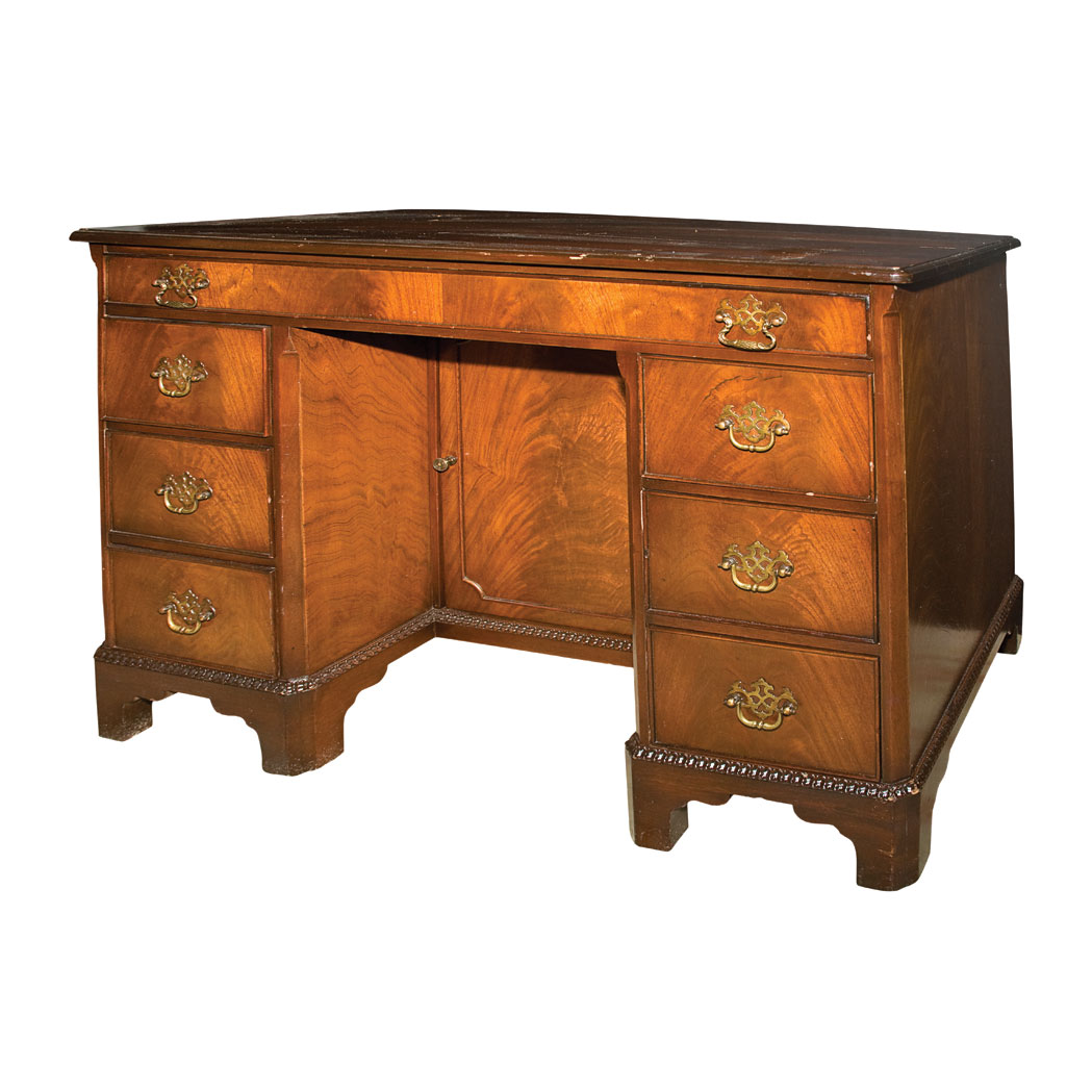 Appraisal: Georgian Style Mahogany Double-Pedestal Desk