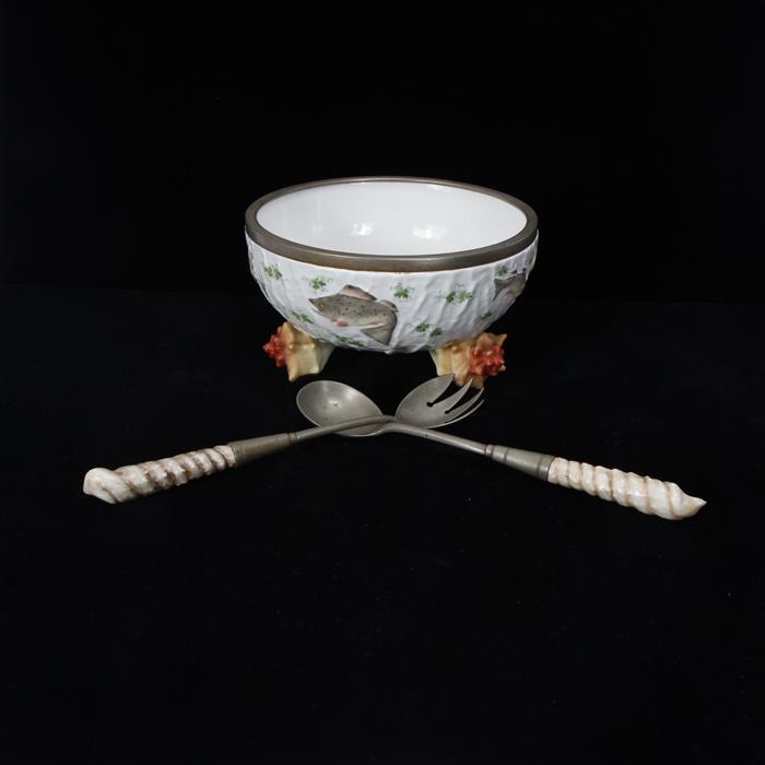 Appraisal: Musterschutz German porcelain bowl with conch shell form feet hand