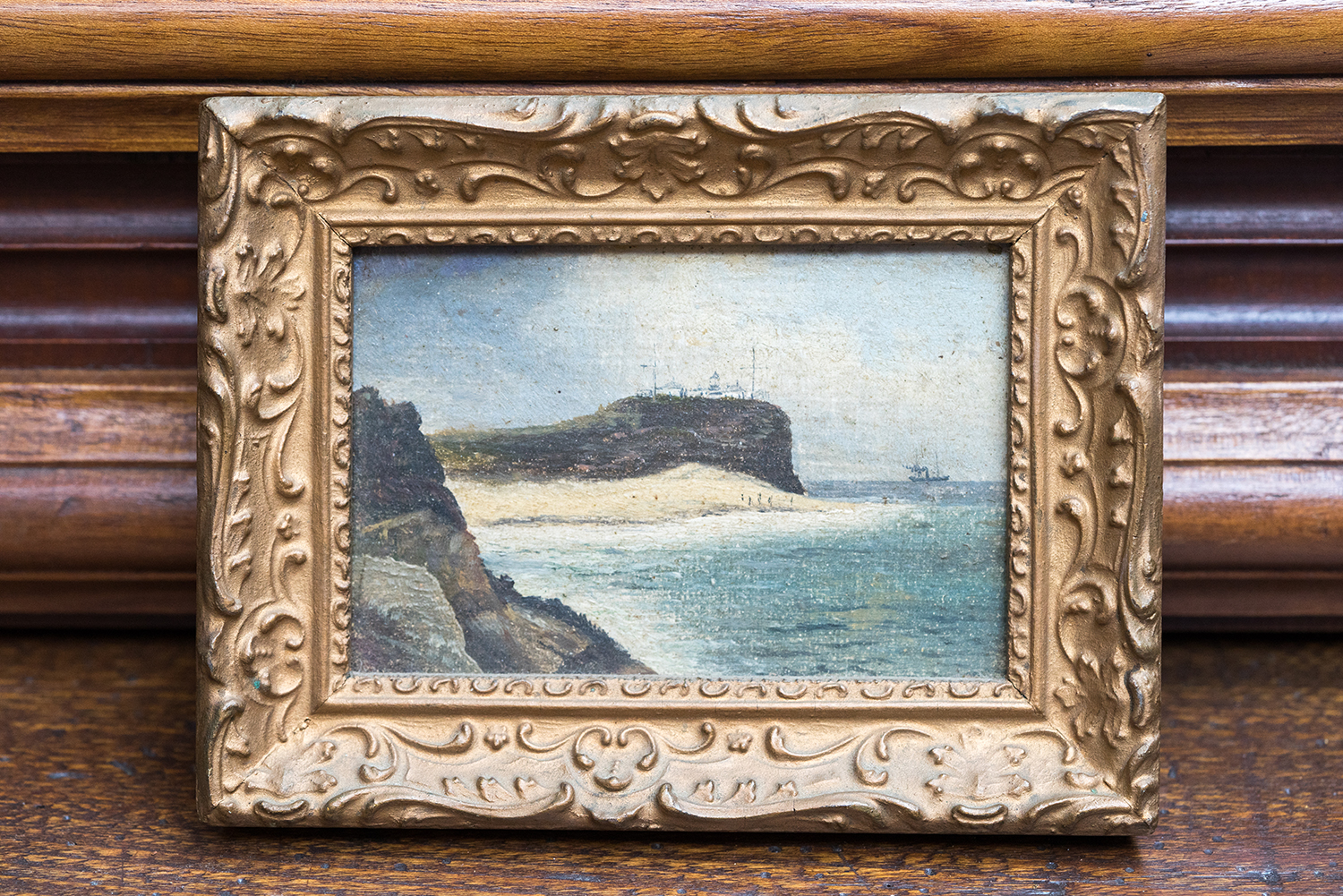 Appraisal: AN EARLY th CENTURY PAINTING 'NEWCASTLE HEADS' Gilt frame oil