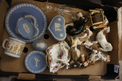 Appraisal: A collection of pottery to include Wedgwood Blue Jasperware resin