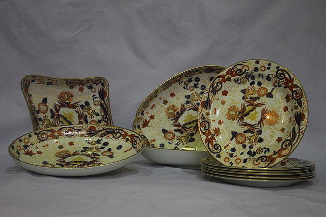 Appraisal: A WEDGWOOD DESSERT SERVICE in the Imari taste dated decorated