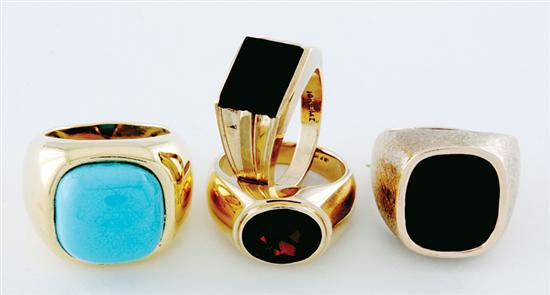 Appraisal: Gentleman's gold rings black onyx and K yellow gold ring