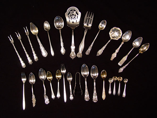 Appraisal: COLLECTION OF ESTATE STERLING FLATWARE pieces by assorted makers in