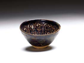 Appraisal: RARE SONG CIZHOU TEA BOWL Rare Chinese Song Dynasty cizhou