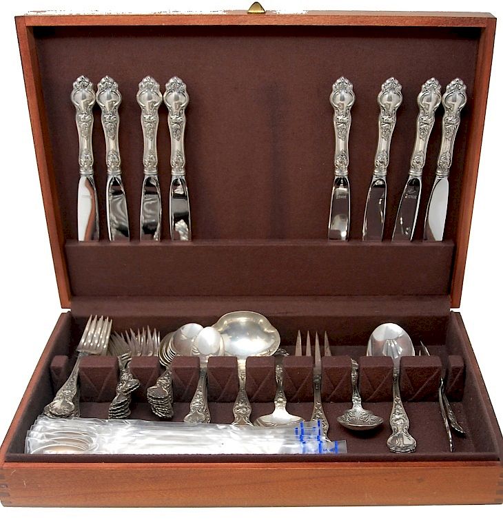 Appraisal: Violet Pcs Wallace Sterling Silver Flatware Set Wallace Sterling Silver