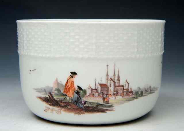 Appraisal: A MEISSEN SUGAR BOWL circa with ozier moulded border painted