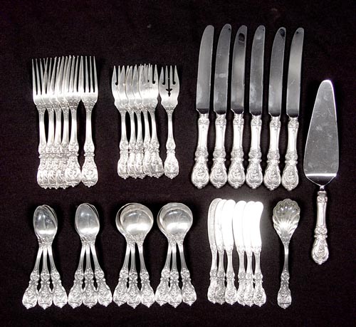 Appraisal: REED BARTON FRANCIS I STERLING FLATWARE SET pieces in the