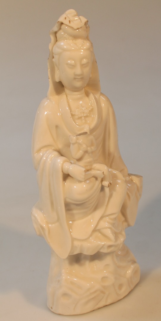 Appraisal: A thC Chinese blanc de chine figure of a lady