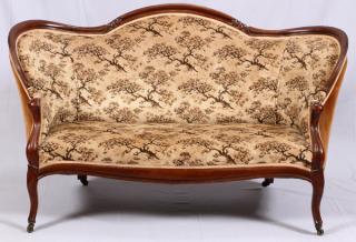 Appraisal: VICTORIAN WALNUT SETTEE CIRCA VICTORIAN WALNUT SETTEE CIRCA H L