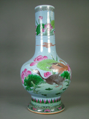 Appraisal: A Chinese porcelain bottle vase early th century the blue