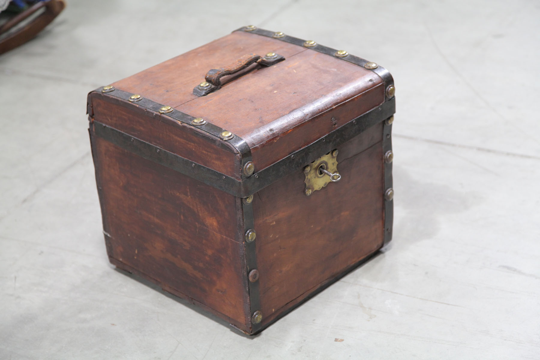 Appraisal: CROUCH FITZGERALD TRUNK New York late th century Wooden trunk