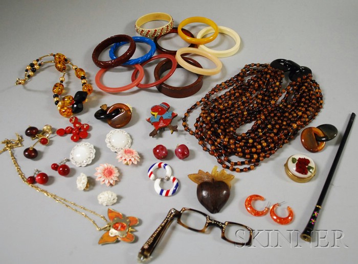 Appraisal: Group of Bakelite Lucite and Celluloid Jewelry including a number