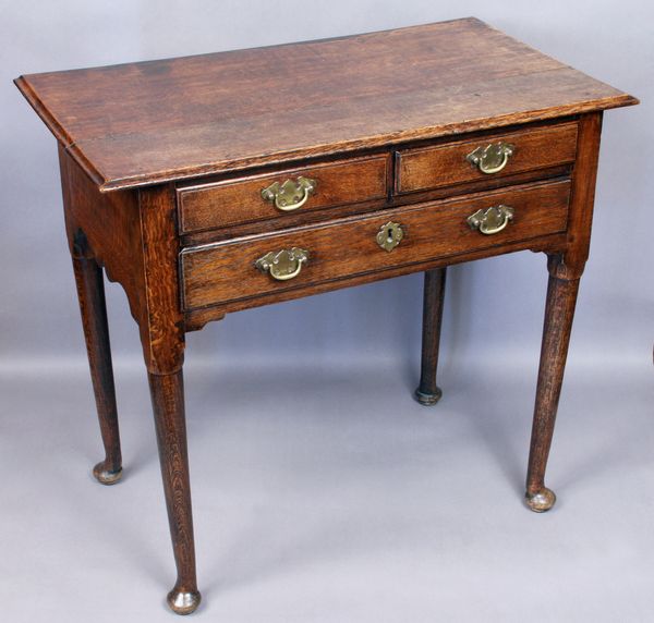 Appraisal: Circa English Georgian oak dressing table h x w x