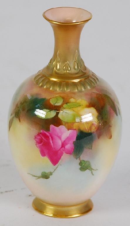 Appraisal: EARLY th CENTURY ROYAL WORCESTER PORCELAIN SMALL OVOID VASE painted