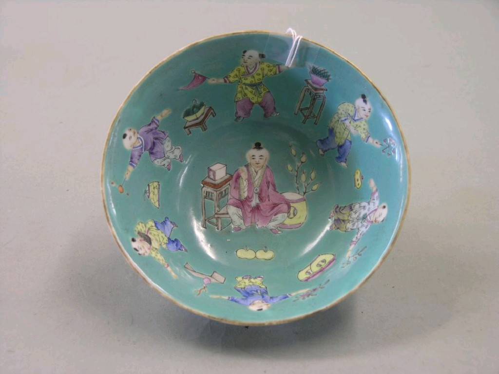 Appraisal: A th century Chinese porcelain bowl painted with figures at