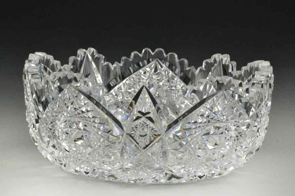 Appraisal: Brilliant Cut Lead Crystal DishScalloped deap dish with brilliant cut