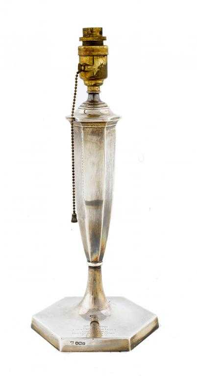 Appraisal: A GEORGE V ELECTRIC LAMP in the form of an