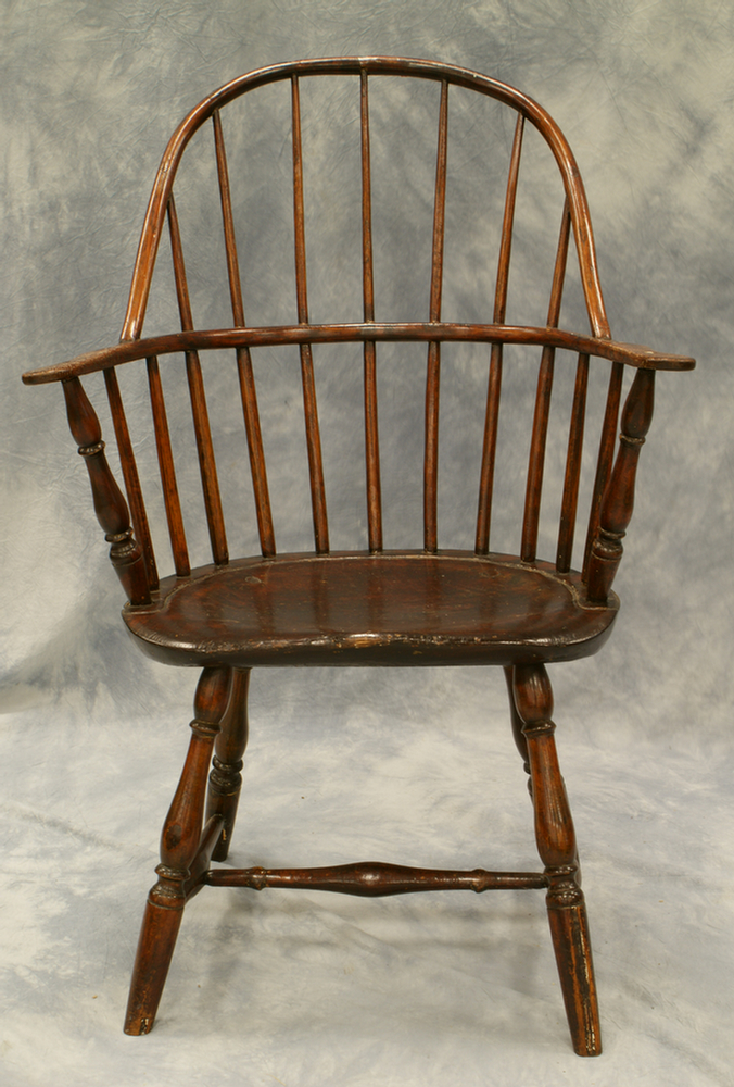 Appraisal: Philadelphia comb back Windsor armchair h Estimate -