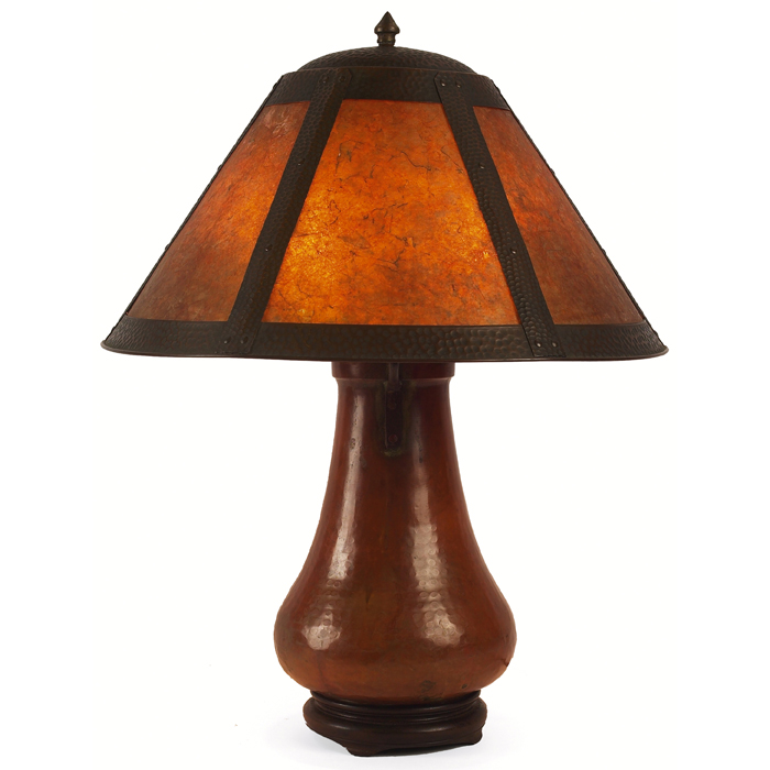 Appraisal: Arts and Crafts table lamp hammered copper base holds a