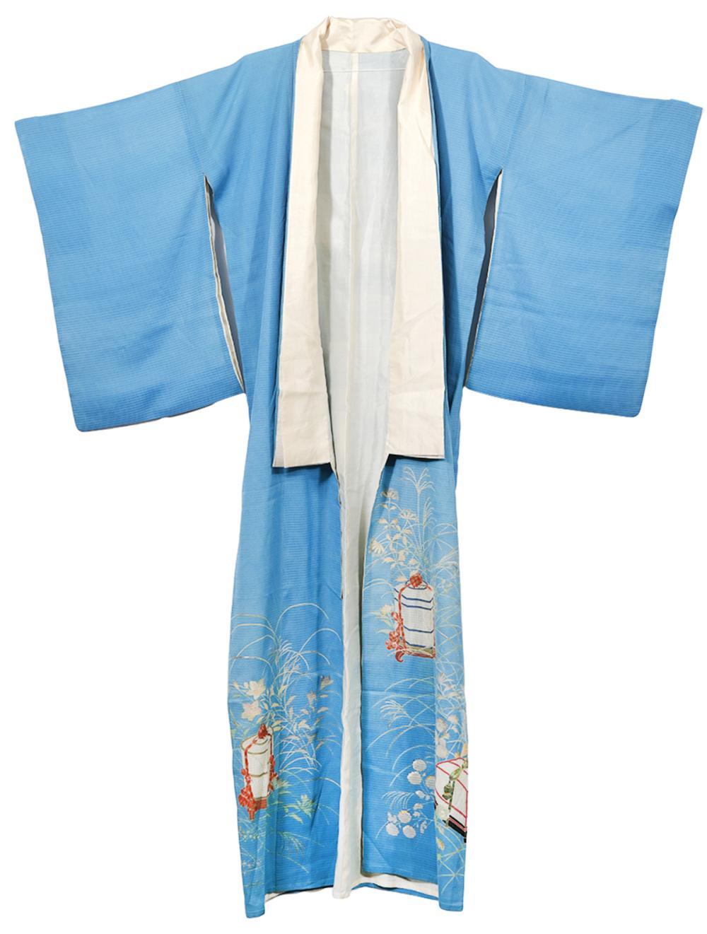 Appraisal: JAPANESE VINTAGE SILK KIMONO TABI SLIPPERSJapanese vintage blue silk kimono