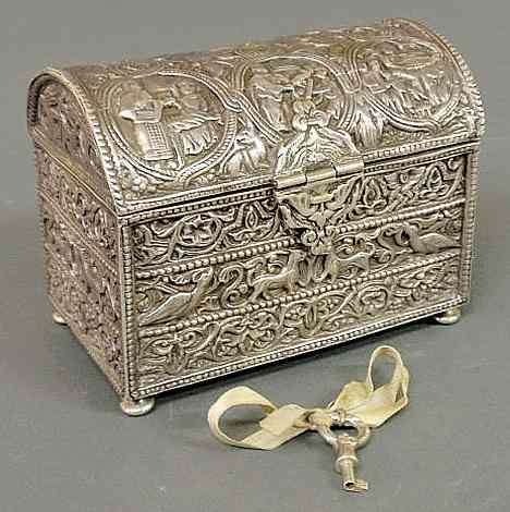 Appraisal: Dominic Haff heavy sterling silver dome-lid trinket box with intricately