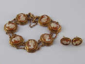 Appraisal: A carat gold cameo bracelet retailed by Mappin Webb with