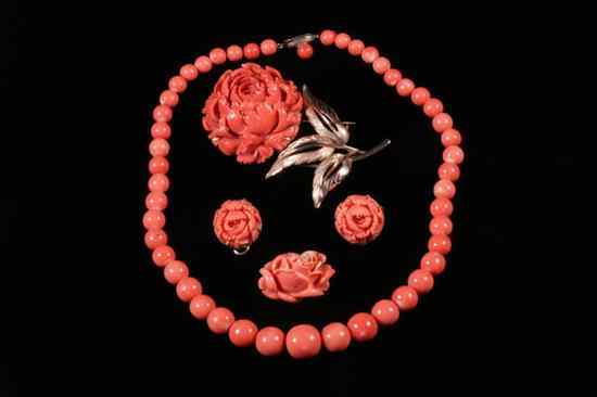 Appraisal: FIVE PIECES GOLD ORANGE CORAL JEWELRY Including graduated coral bead