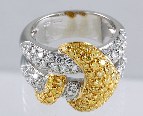 Appraisal: Yellow and white diamond ring K white and yellow gold