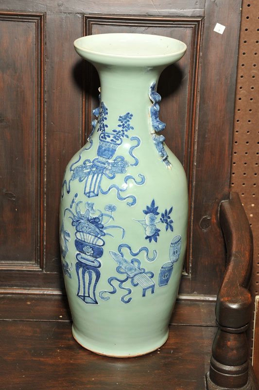 Appraisal: LARGE CHINESE VASE Twentieth century cobalt decorated vase with a