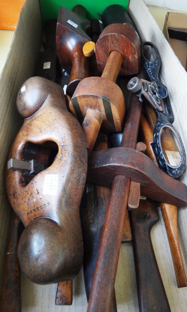 Appraisal: A quantity of vintage hand tools including a Prestons steel