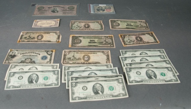 Appraisal: Domestic Foreign Currency Lot Including uncirculated notes Japanese WWII Phillipines