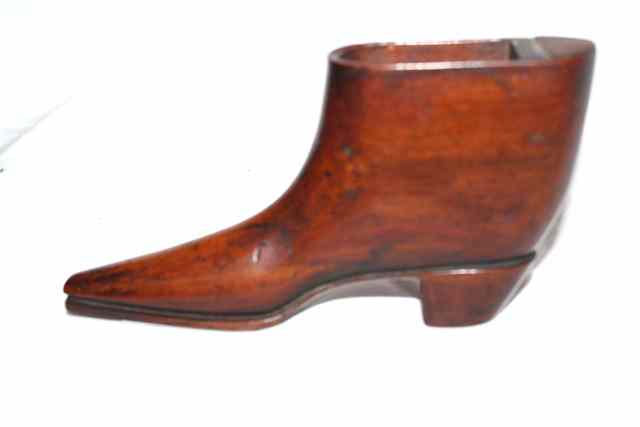 Appraisal: AN TH CENTURY FRUITWOOD CARVED WOODEN SHOE long