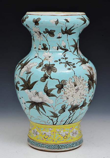 Appraisal: A CHINESE TURQUOISE GROUND BALUSTER VASE decorated peonies and monochrome