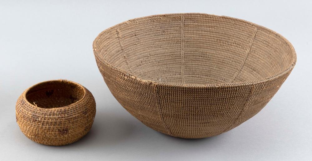 Appraisal: TWO NATIVE AMERICAN BASKETS TH TH CENTURY HEIGHTS AND TWO