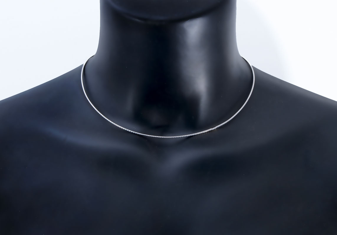 Appraisal: K ITALIAN CHOKER BY MILOR White gold mm serpentine ''