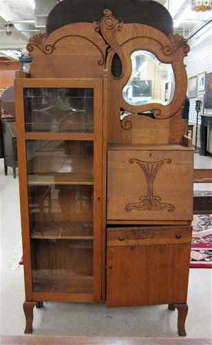 Appraisal: LATE VICTORIAN OAK SECRETARY BOOKCASE American c the left half