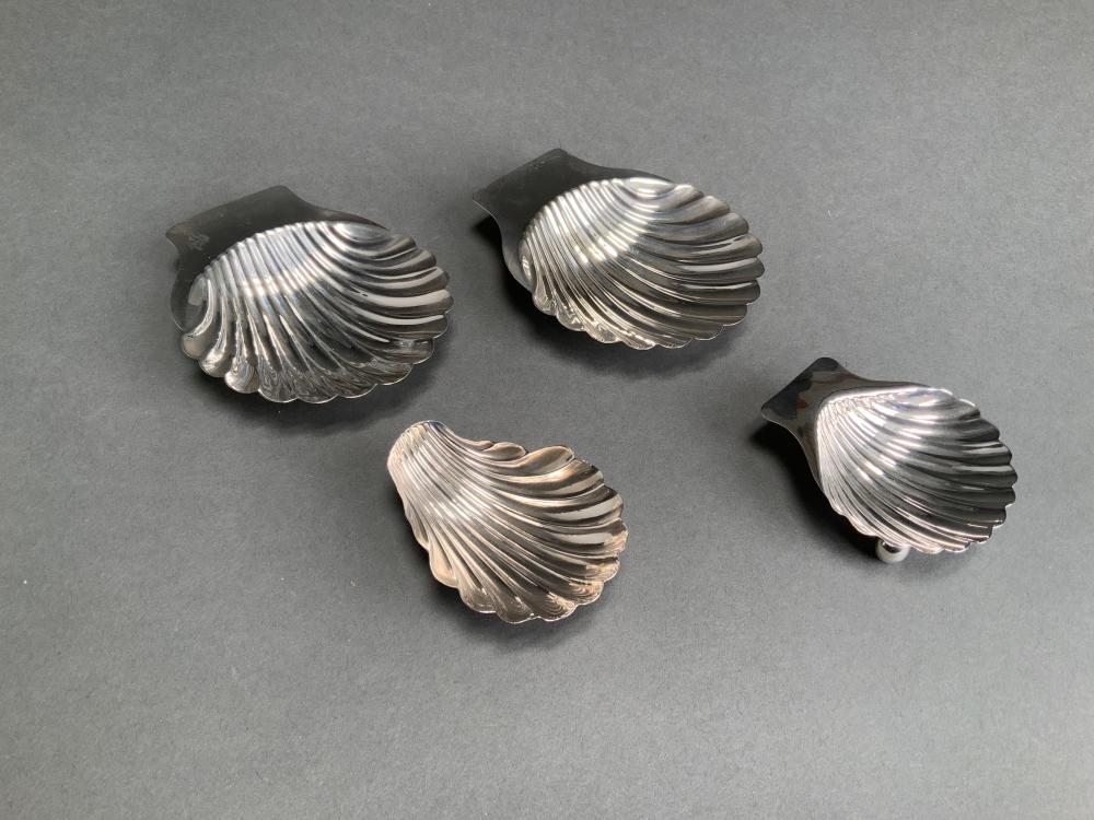 Appraisal: SET OF FOUR STERLING SILVER SHELL FORM DISHES OZTSet of