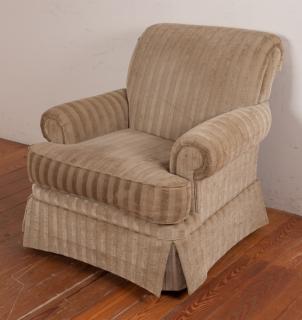 Appraisal: Broyhill Club Chair Transitional roll arm stripe accent upholstered chair