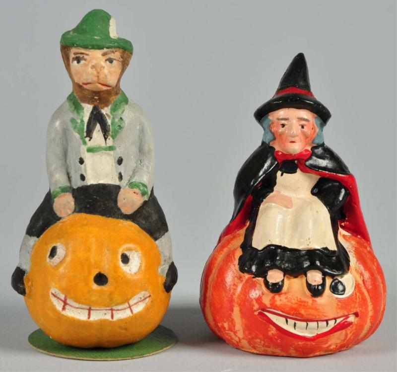 Appraisal: Lot of Halloween Candy Containers Description Includes one witch sitting