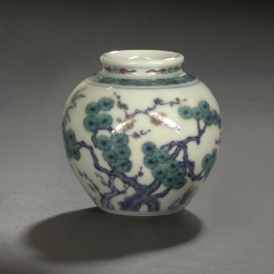 Appraisal: Chinese Doucai Porcelain Water Coupe of bulbous Apple form with