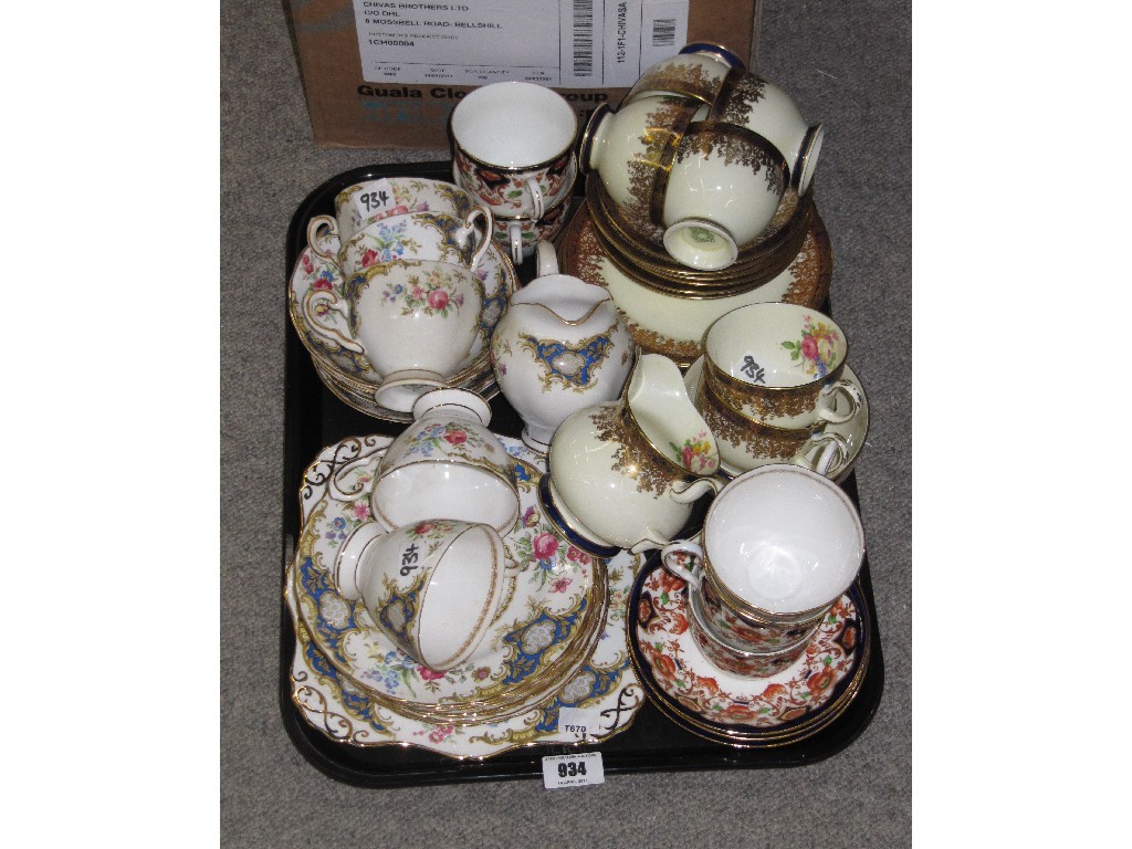 Appraisal: Tray of assorted teawares - Tuscan 'Windsor' etc