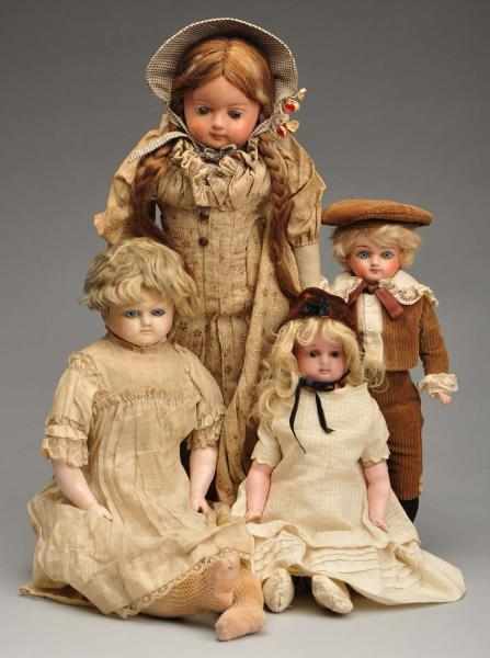 Appraisal: Lot of Patent Washable and Wax German Dolls Description Sweet