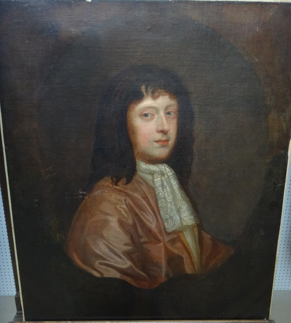 Appraisal: English School th century Portrait of a gentleman oil on