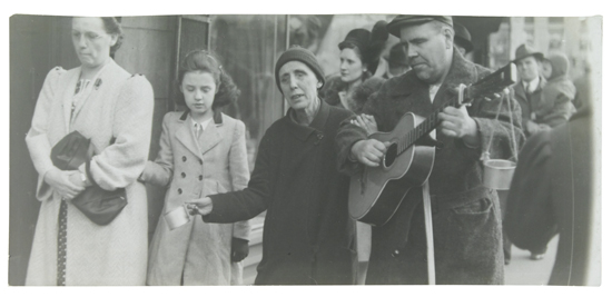 Appraisal: EVANS WALKER - Two Blind Street Musicians Halsted Street Chicago