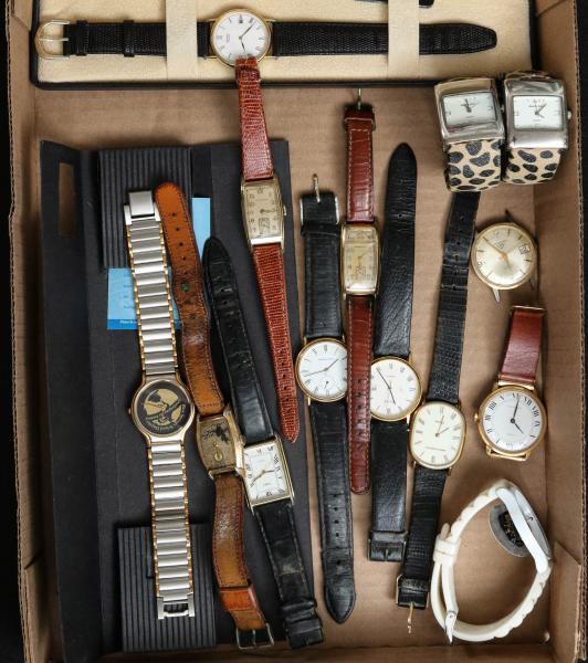 Appraisal: A COLLECTION WRIST WATCHES OLD AND NEWThe box lot as