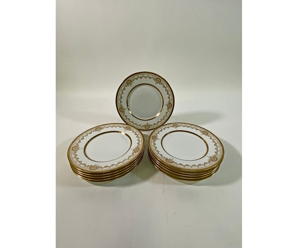 Appraisal: Set of Twelve Gilt Rimmed Plates Set of twelve gilt