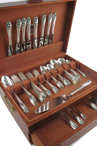 Appraisal: GORHAM STERLING SILVER FLATWARE SET pieces in the Lily of