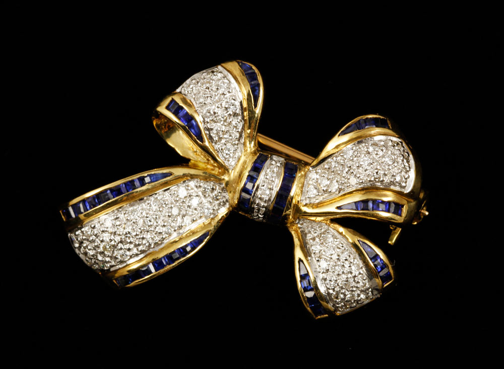 Appraisal: - K Yellow Gold Diamond and Sapphire Pin K yellow