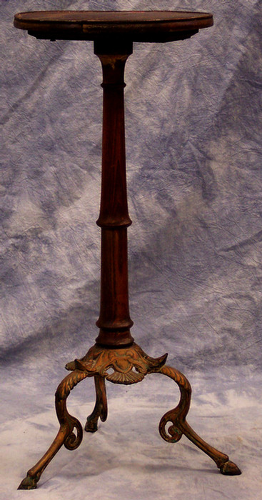 Appraisal: Oak dish top Victorian candlestand with cast iron base d